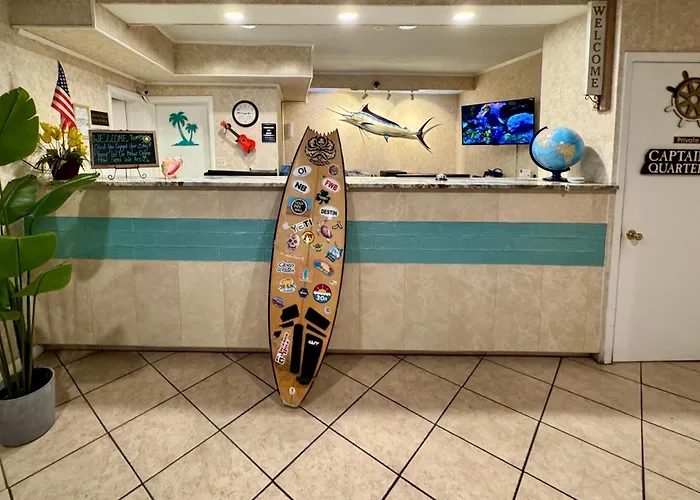 Holiday Lodge&Suites - Sunset Plaza - Fort Walton Beach