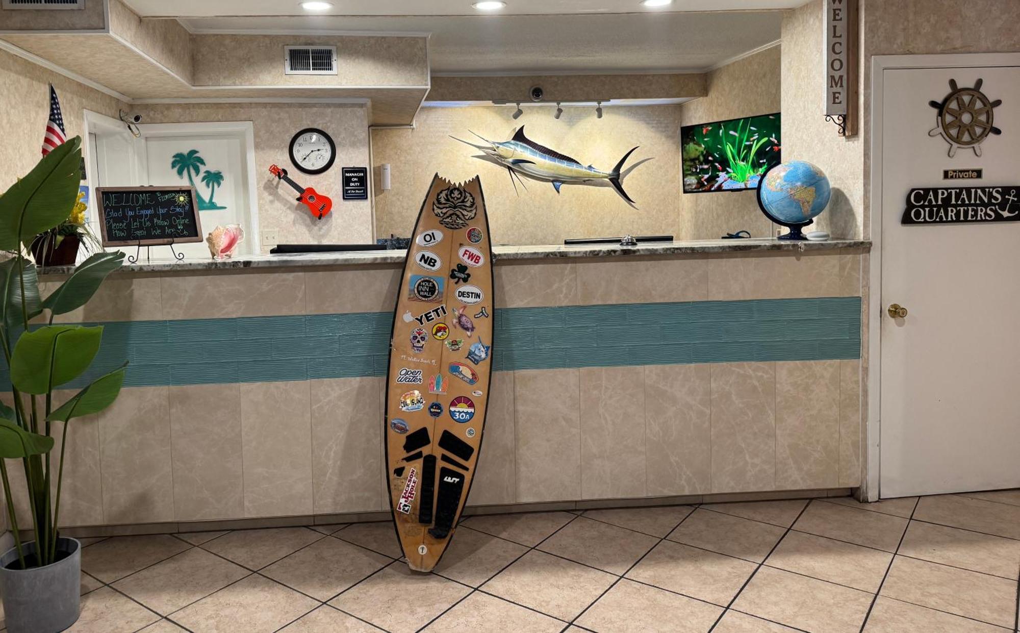 Hole The - Walton - Sunset Plaza - Nearby Beaches & Hurlburt