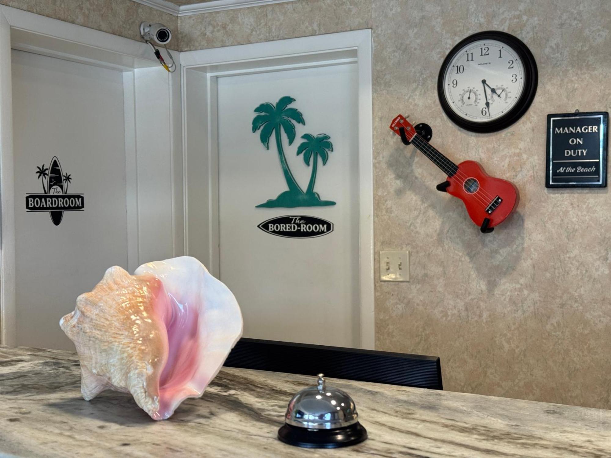 Hole The - Walton - Sunset Plaza - Nearby Beaches & Hurlburt Motel Fort Walton Beach